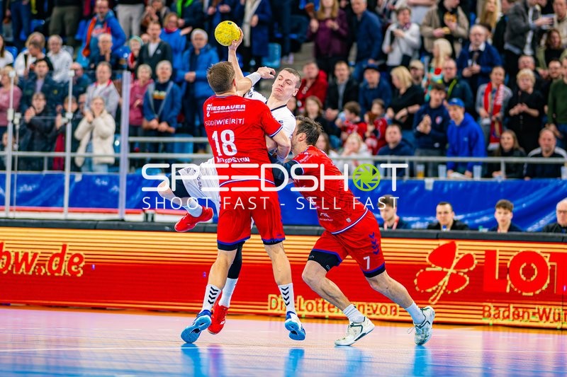 Zweikampf um den Ball