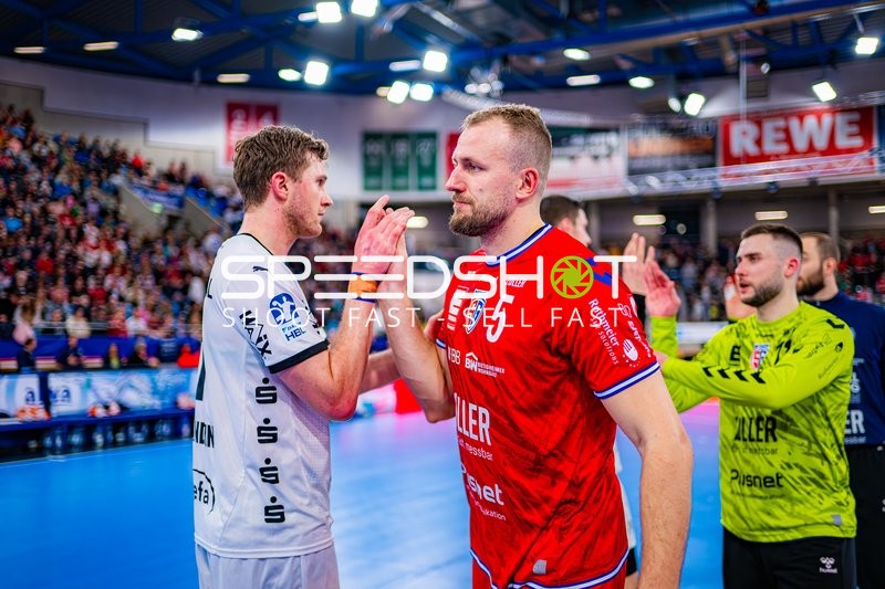 Handshake zwischen Spielern nach dem Spiel