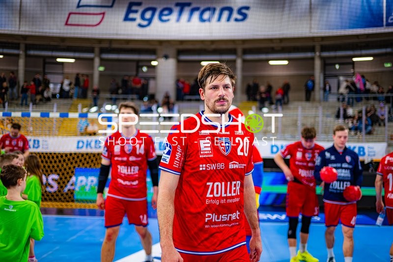 Spieler bereiten sich nach dem Spiel vor