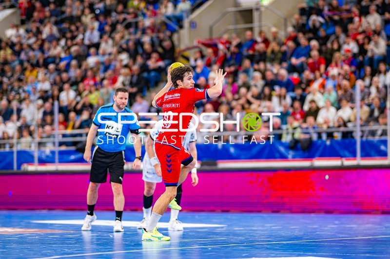 Wurfvorbereitung im Handballspiel