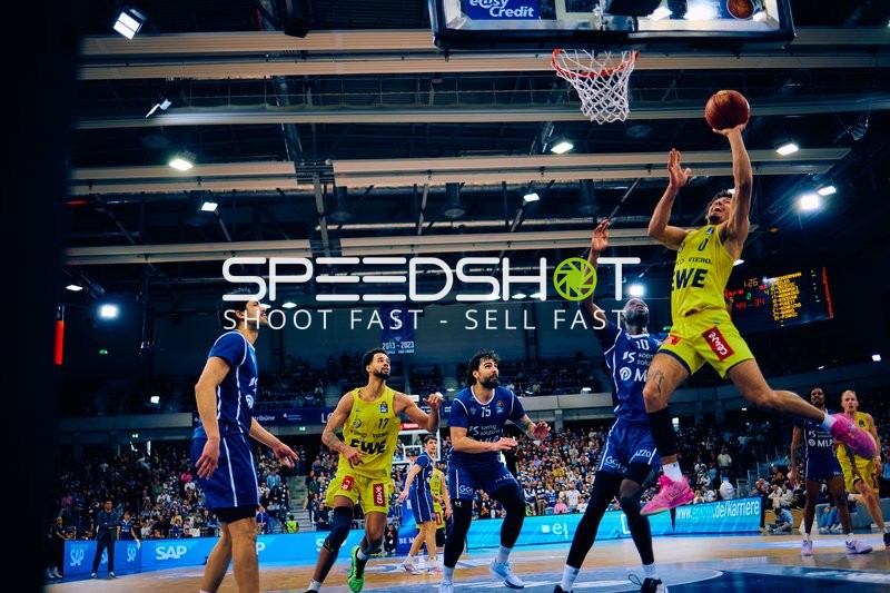 Maximilian DiLeo beim Dunk-Versuch