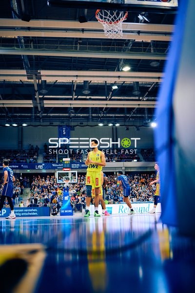 Aleksandar Zecevic wartet konzentriert