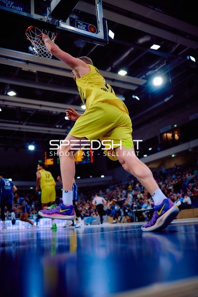 Spektakulärer Dunk von Seth Hinrichs