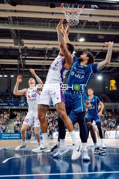 Ryan Mikesell beim Korbleger gegen BG Göttingen