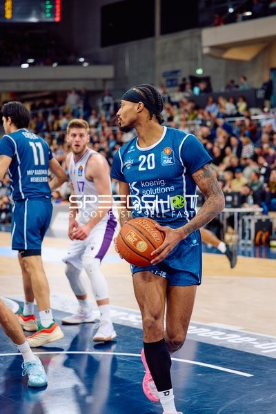 Michael Weathers im Passspiel