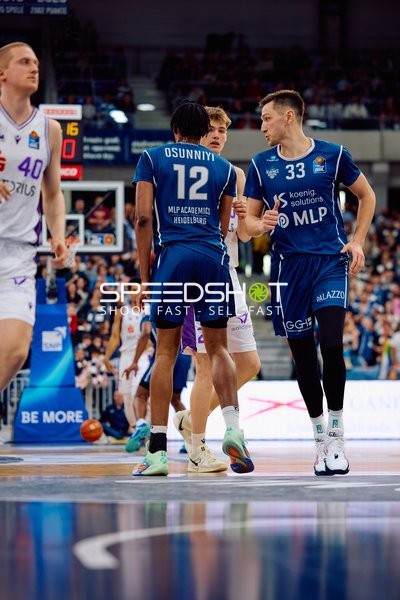 Diskussion auf dem Spielfeld