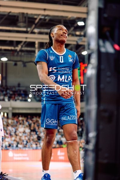 DJ Horne auf dem Spielfeld