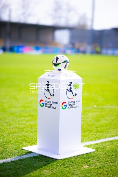 Fußball I Damen I Saison 2024-2025 I Google Pixel Frauen-Bundesliga I 17. Spieltag I TSG 1899 Hoffenheim - 1. FC Köln I 15.03.2025