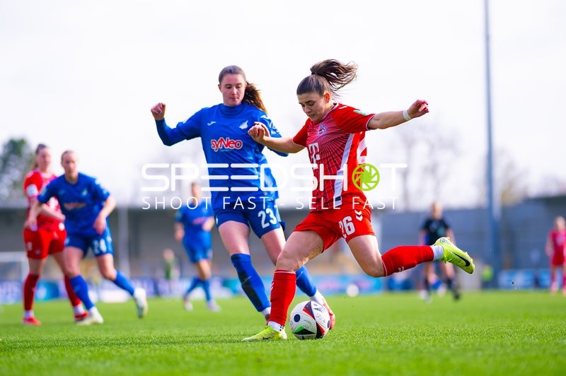 Zweikampf um den Ball