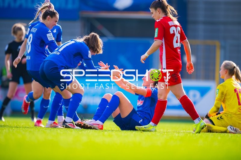 Fußball I Damen I Saison 2024-2025 I Google Pixel Frauen-Bundesliga I 17. Spieltag I TSG 1899 Hoffenheim - 1. FC Köln I 15.03.2025