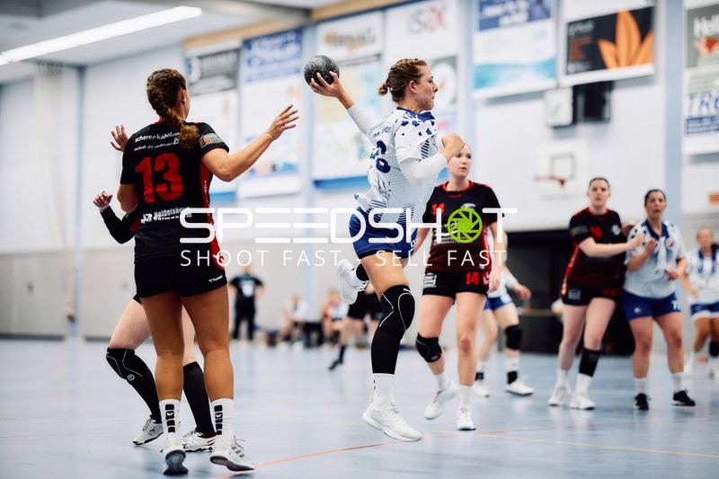 Dynamischer Wurf durch Nummer 8 von TV Edingen