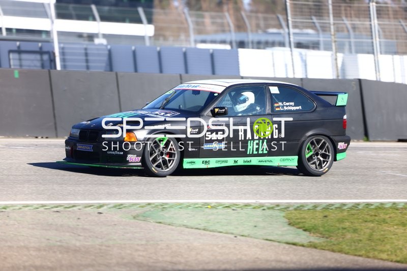 Henry Cerny und Leon Schippert im 318ti Cup