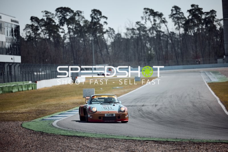 Jan Horwath durchfährt eine Kurve