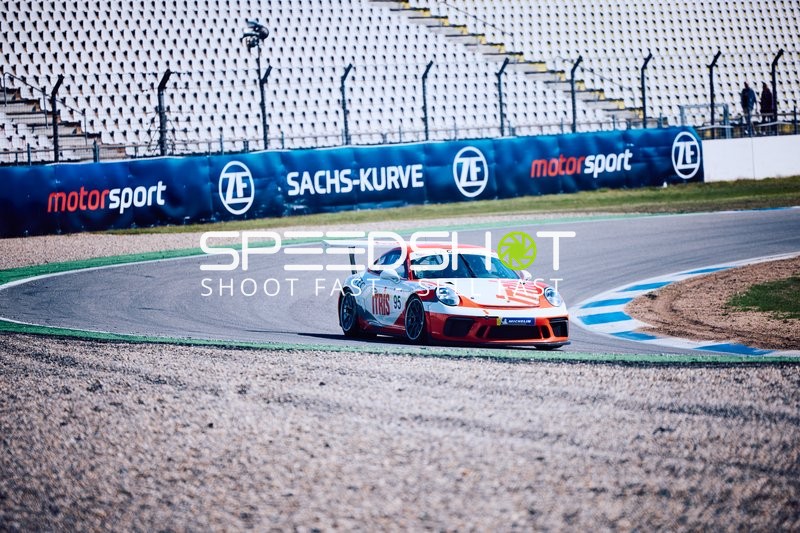 Kurvenfahrt von Udo Schwarz im Rennen