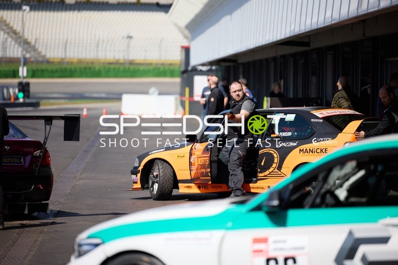 Fahrer Vorbereitungen auf dem Hockenheimring