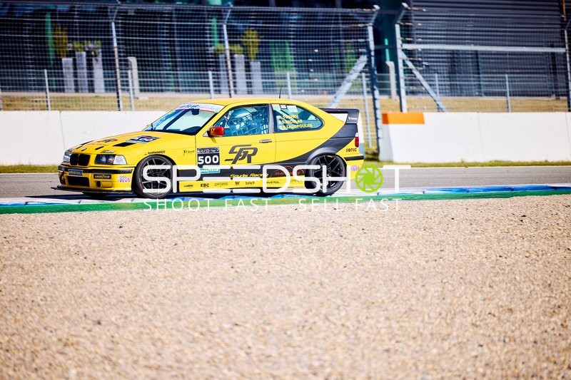 Ivan Tochev fährt im 318ti Cup auf dem Hockenheimring
