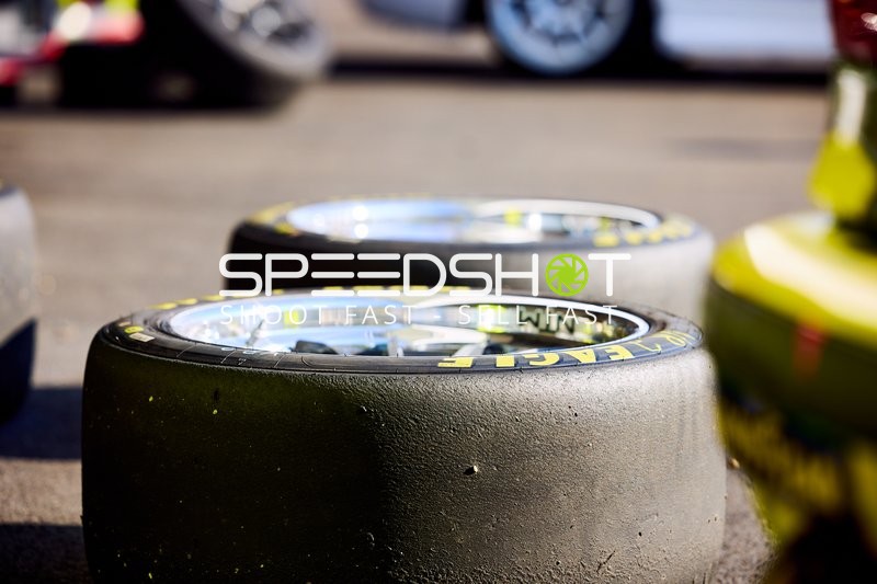 Rennreifen am Hockenheimring