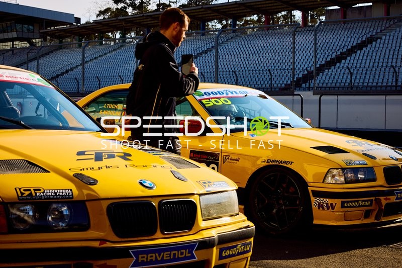 Ivan Tochev neben Rennwagen bei PCHC Hockenheim