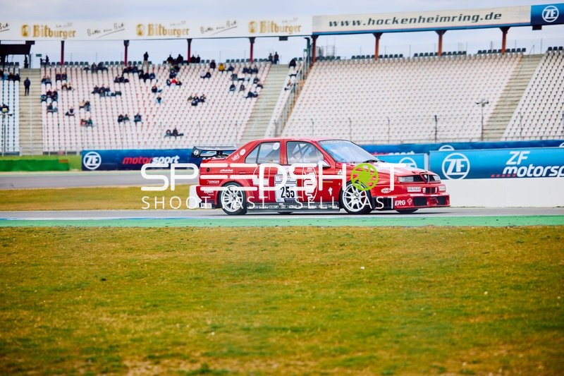 Rennfahrzeug auf dem Hockenheimring