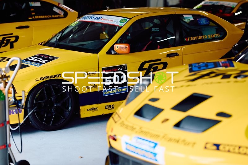 Rennwagen 501 in der Boxengasse