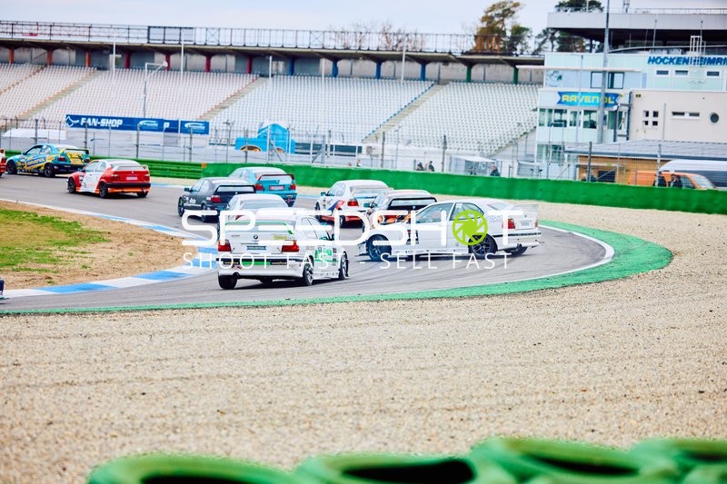 Rennen in der Kurve des Hockenheimrings