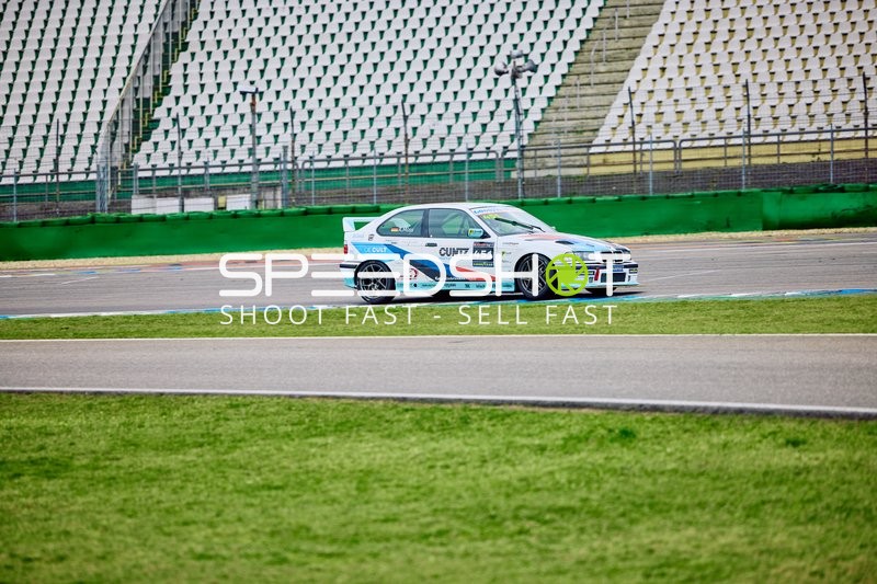 Christian Schick fährt auf dem Hockenheimring