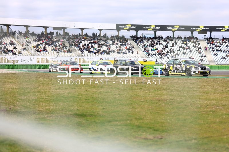 Autos beim 318ti Cup Rennen