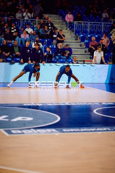 Aufwärmen vor dem Spielbeginn