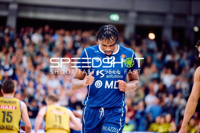 Spieler von Heidelberg konzentriert im Spiel