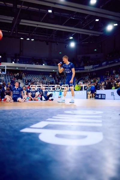 Spieler im Fokus während des Spiels