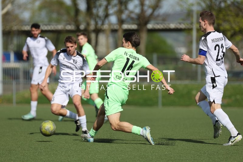 Dynamisches Dribbling von FC-Astoria Walldorf II