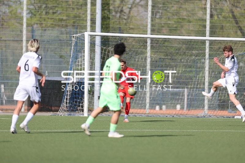 Torwart im Einsatz bei Fortuna Heddesheim gegen FC-Astoria Walldorf II