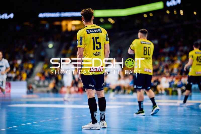 Spieler der Rhein-Neckar Löwen auf dem Spielfeld