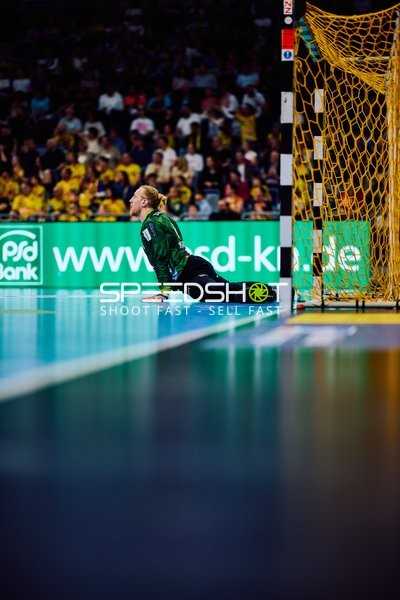 Torwartaktion im Handballspiel