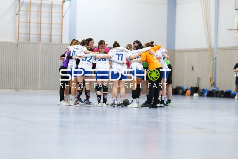Teamhuddle der TV Edingen Damen 1