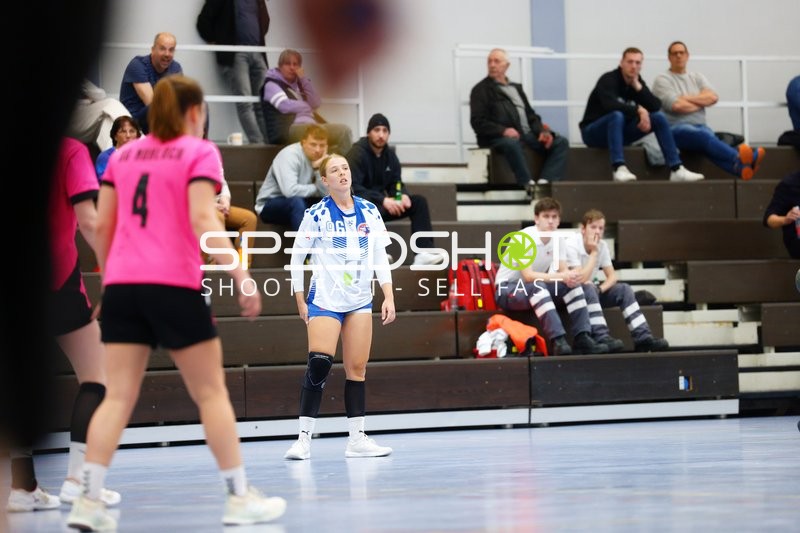 Spielszene bei Handballspiel TV Edingen gegen SG Nußloch