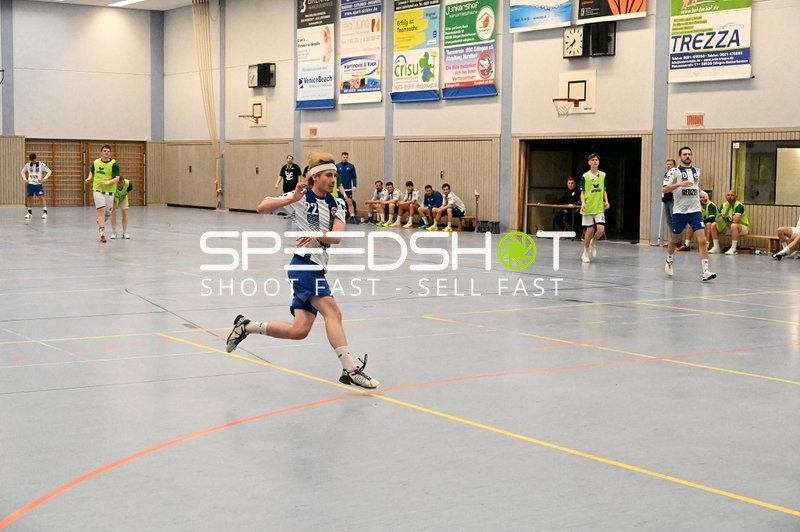 Dynamischer Wurf in der 1. Halbzeit