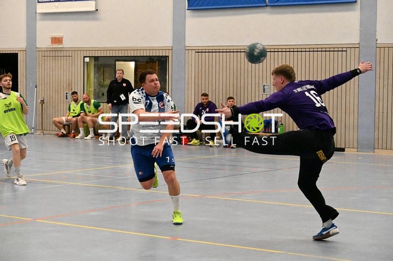 Wurfaktion von TV Edingen gegen TV Friedrichsfeld