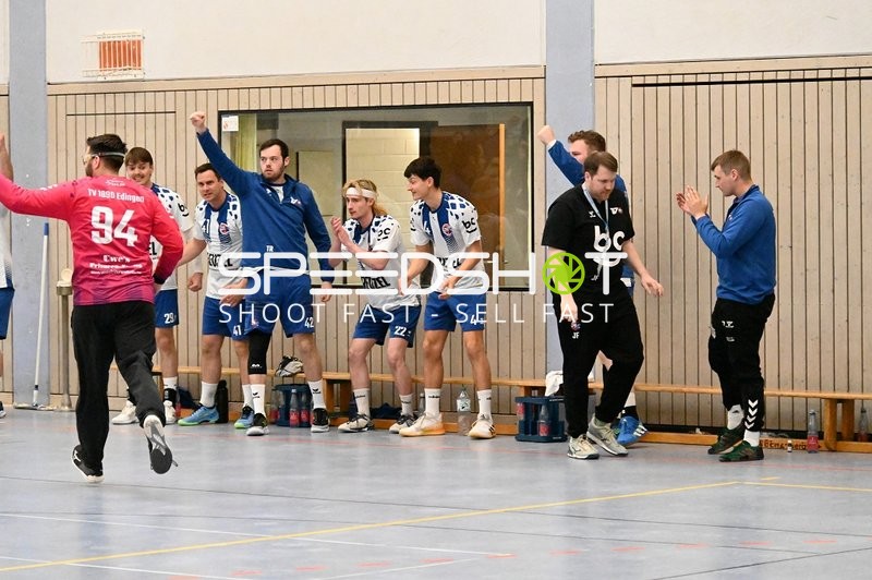 Jubelszene bei TVE - Edinger Haie