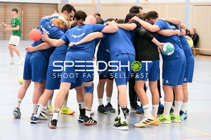 Teamhuddle von TVE - Edinger Haie