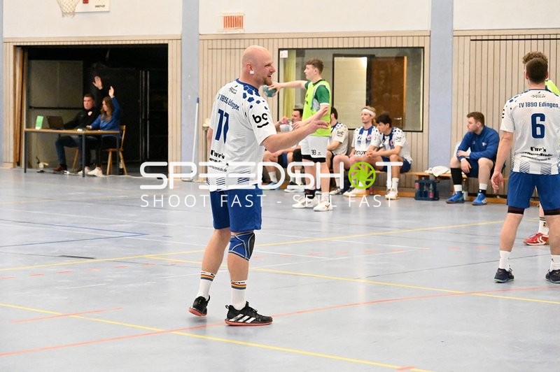 TV Edingen Spieler auf dem Handballplatz