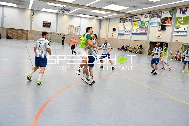 Spieler von TV Edingen im Teamjubel