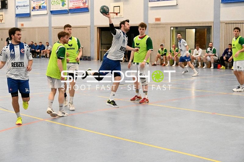 Dynamischer Wurf von Spieler Nummer 65