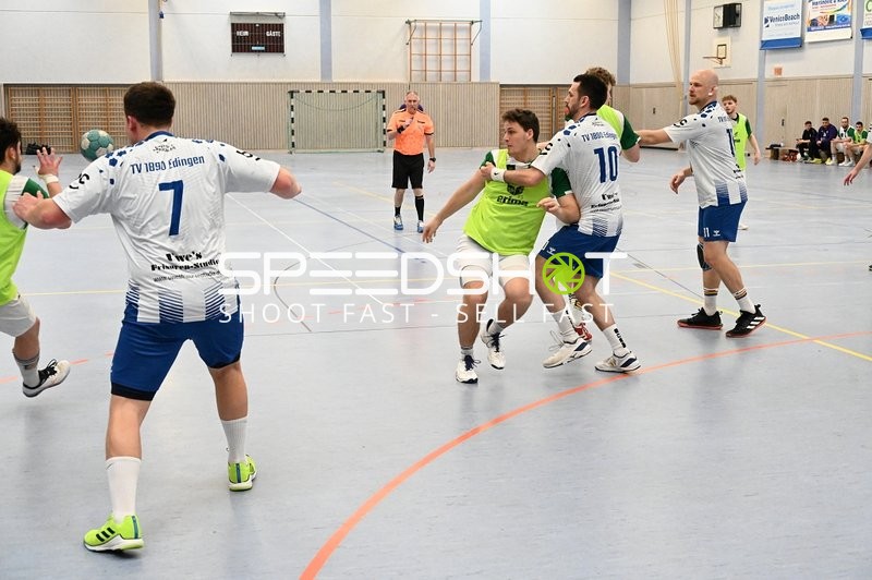 Verteidigungsaktion von TV Edingen gegen TV Friedrichsfeld