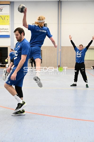 Dynamischer Wurf von Nummer 66