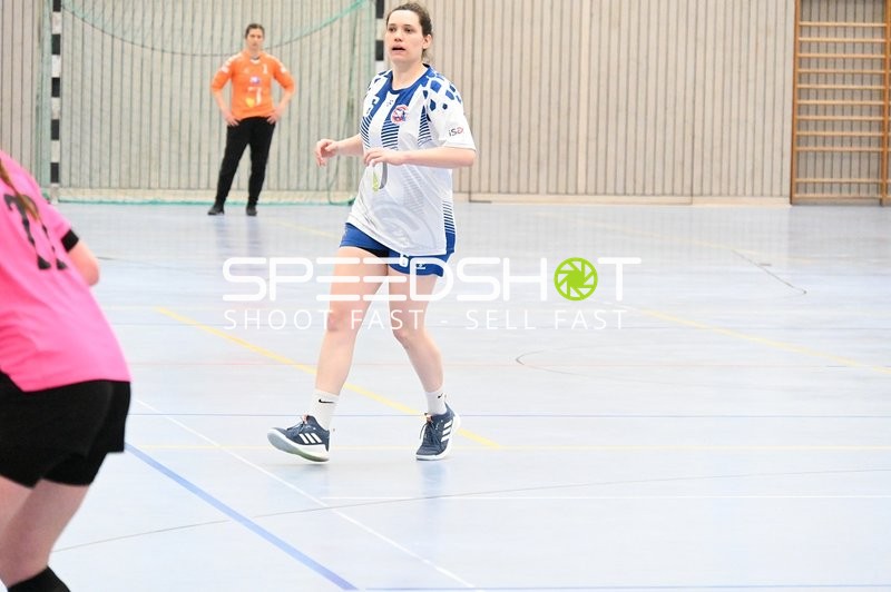 Spielerin von Tv Edingen in Bewegung