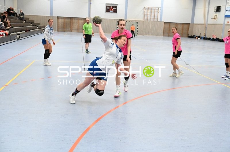 Dynamischer Wurf in der 1. Halbzeit