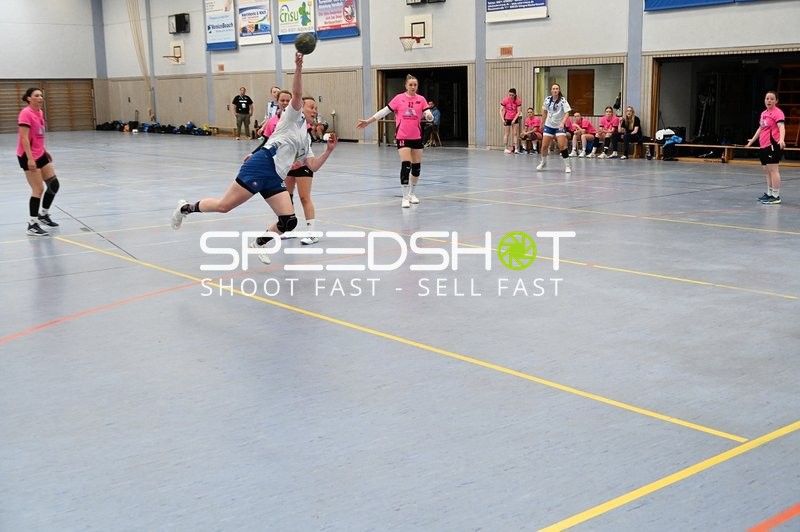 Dynamischer Torwurf von Tv Edingen