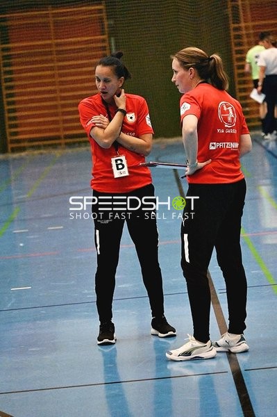 Teammitglieder der Kurpfalz Bären in Diskussion