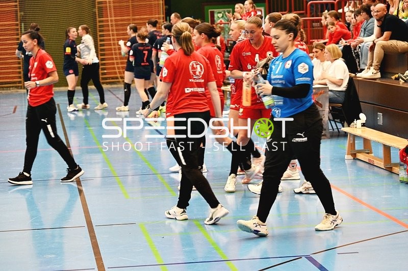 Spielerinnen in Aktion bei Kurpfalz Bären gegen Mainz 05